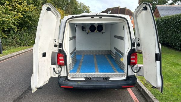 VW Transporter –  Fridge van with Plug in 6 Availa 328522143