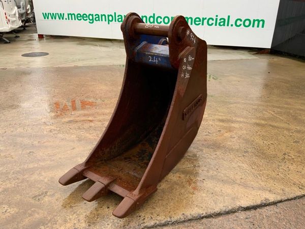 24" DIGGING BUCKET....80mm PINS........974. 328630586
