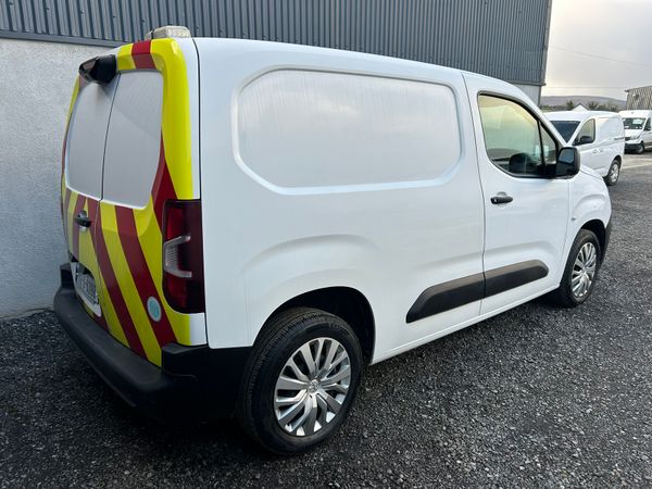 2019 Peugeot Partner 'Professional/ High spec 328929103