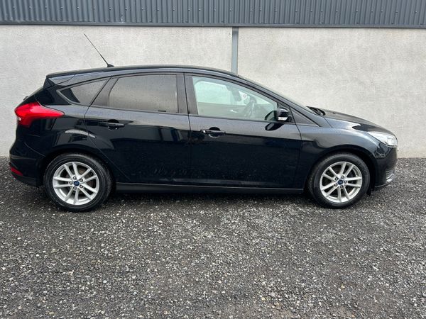 2017 Ford Focus Car/Van 'No VAT 328930754