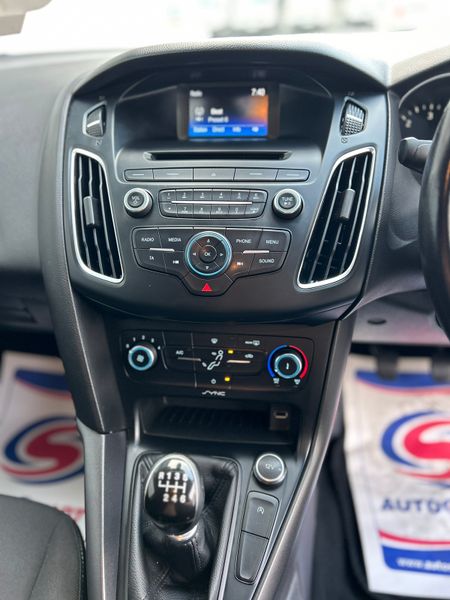 2017 Ford Focus Car/Van 'No VAT 328930764