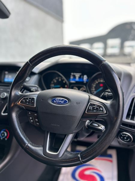 2017 Ford Focus Car/Van 'No VAT 328930762