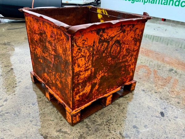 SCRAP METAL  STILLAGE / STORAGE CRATE......14v. 329430584