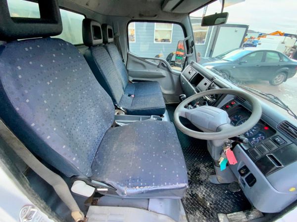 2010 MITSUBISHI CANTER CONCRETE PUMP.. 329910966