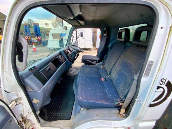 2010 MITSUBISHI CANTER CONCRETE PUMP.. 329910978
