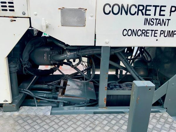 2010 MITSUBISHI CANTER CONCRETE PUMP.. 329910970