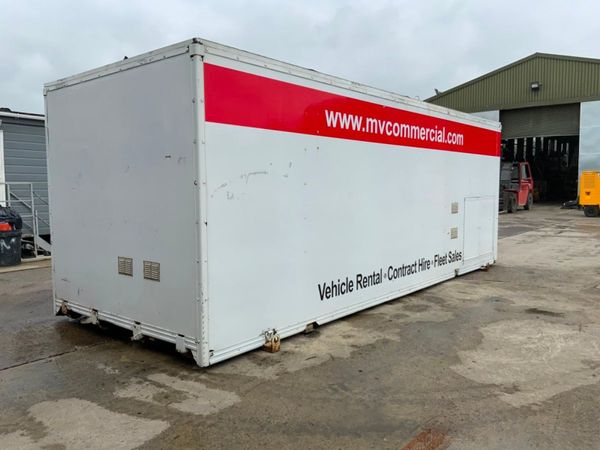 22ft EXHIBITION / OUTDOOR EVENTS BOX BODY. 320045477