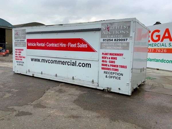 22ft EXHIBITION / OUTDOOR EVENTS BOX BODY. 320045479
