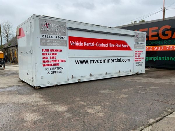 22ft EXHIBITION / OUTDOOR EVENTS BOX BODY. 320045480