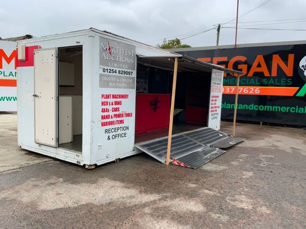 22ft EXHIBITION / OUTDOOR EVENTS BOX BODY. 320045482