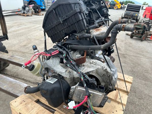Dacia sandero engine and gearbox 320056346