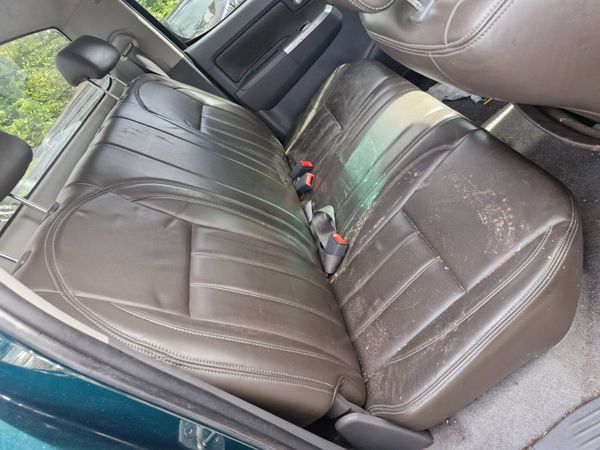 Toyota hilux auto  2015  breaking for parts 320894247