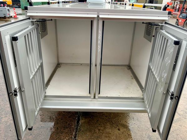 LINTRAN GRP DOG TRANSPORTER TRAILER...1536. 320913032
