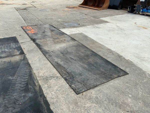 ASSORTED RUBBER BELT / CONVEYOR MATTING. 321199855