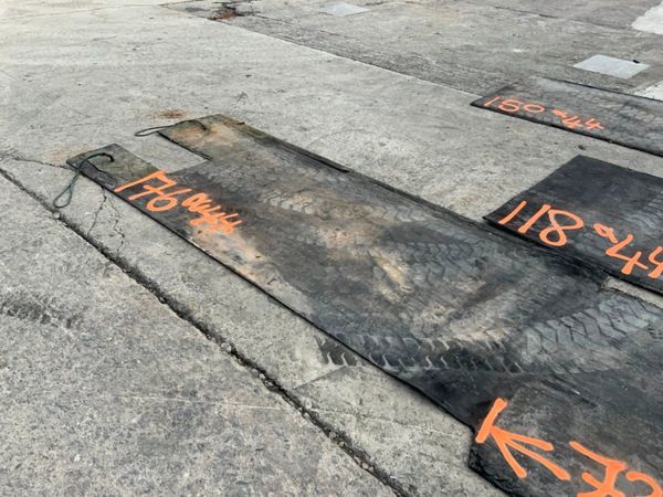 ASSORTED RUBBER BELT / CONVEYOR MATTING. 321199864