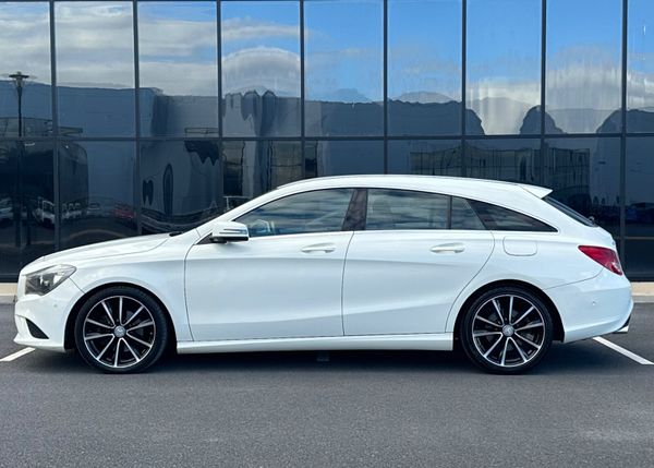 Mercedes-Benz CLA200d 321202374