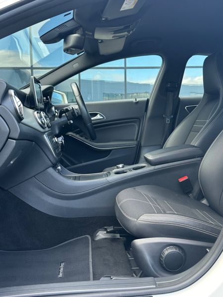 Mercedes-Benz CLA200d 321202380