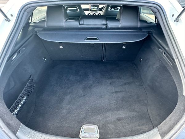 Mercedes-Benz CLA200d 321202381