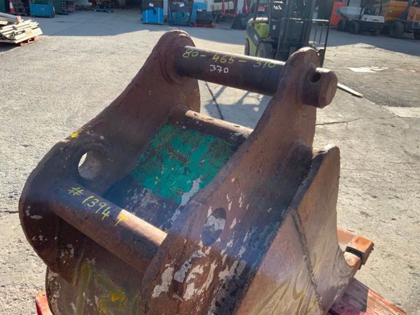 24" DIGGING BUCKET...80mm PINS.......1394T 321336054