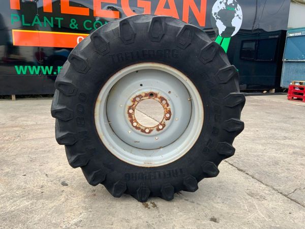 TRELLEBORG 540/65/28 RIM AND TYRE. 321413247