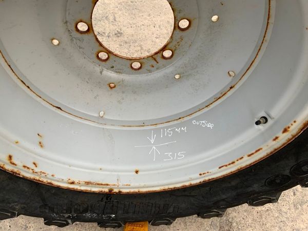 TRELLEBORG 540/65/28 RIM AND TYRE. 321413251