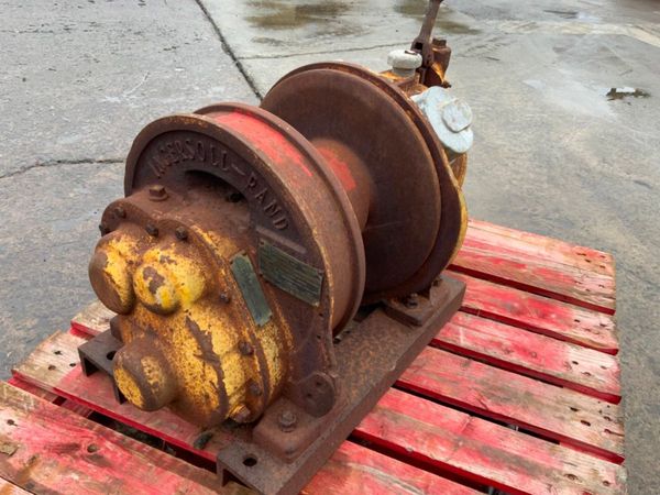 INGERSOLL RAND HU40 AIR TUGGER WINCH...1092. 321545350
