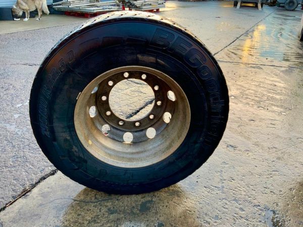 Volvo FMX Bf Goodrich Alcoa Rims / Tyres. 321761173