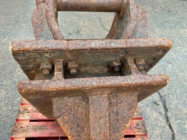 HEAVY DUTY RIPPER TOOTH...80mm PINS......65v 321771566