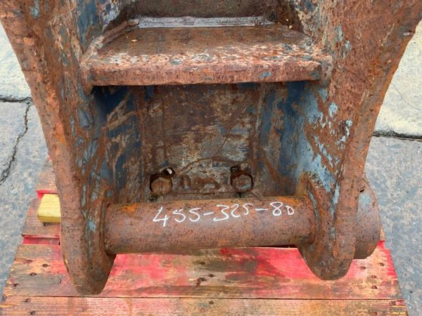 HEAVY DUTY RIPPER TOOTH...80mm PINS......65v 321771563
