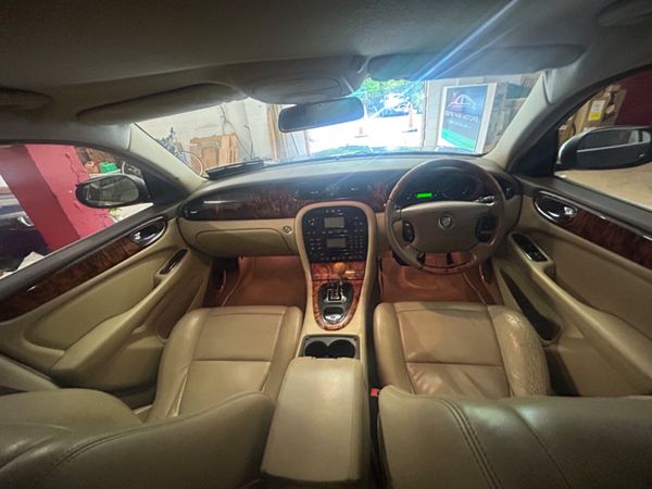 2006 Jaguar XJ Luxury 2.7D **Low KLMS** 321930086