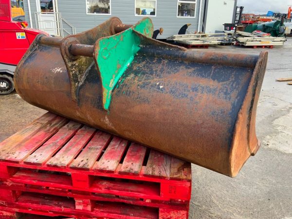 72" GRADING BUCKET...65mm PINS........191w. 322079054