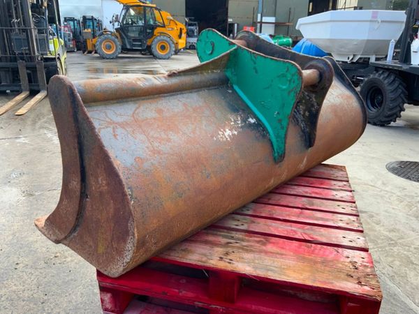 72" GRADING BUCKET...65mm PINS........191w. 322079059