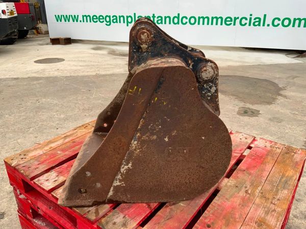 24" CATERPILLAR BUCKET....45mm PINS.........192/1 322085920