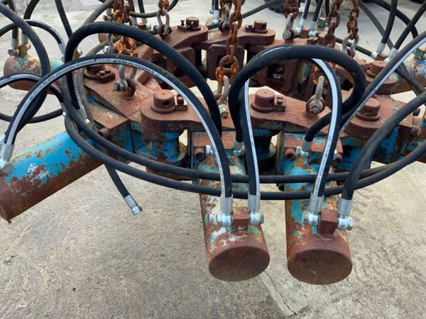 HYDRAULIC PILE BREAKER / CRUSHER........206w. 322086357