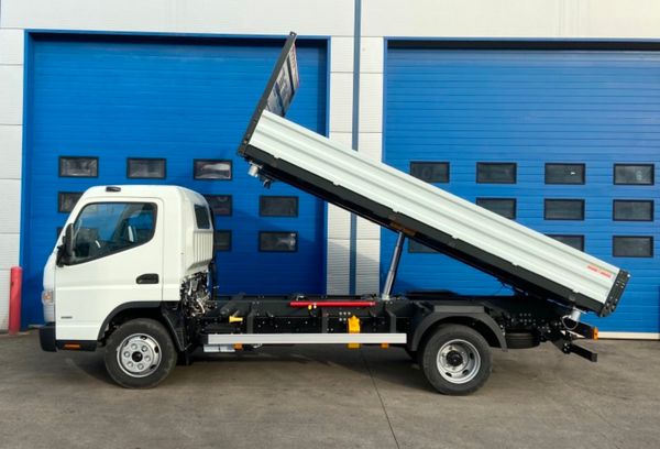 Fuso Canter 7.5 Ton 3 Way Tipper Available Now 322088632