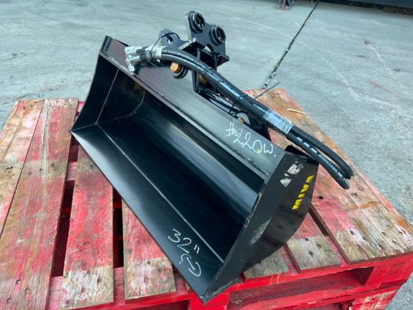 NEW 32" TILTING BUCKET....25mm PINS........220w.. 322234444