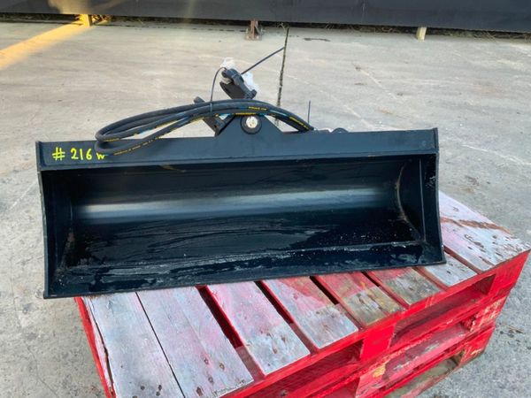 40" TILTING FINISHING BUCKET....25mm PINS...216w. 322294153