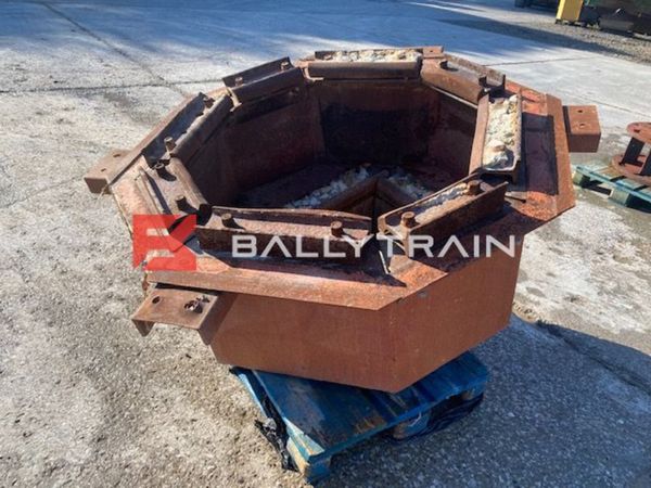 Nordberg HP300 Cone Crusher Feed Chute 322290812
