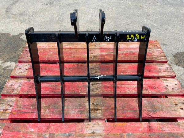 MICRO DIGGER LAWN RAKE....20mm PINS......258w. 322335642
