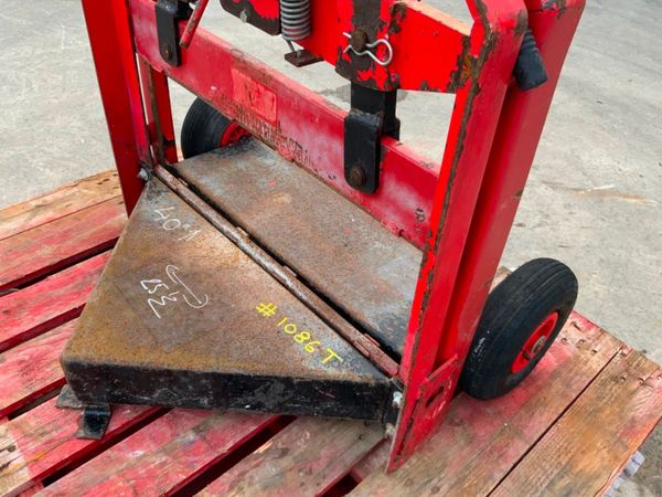 HYDRAULIC BLOCK CUTTER / GUILLOTINE......1086t. 322442124