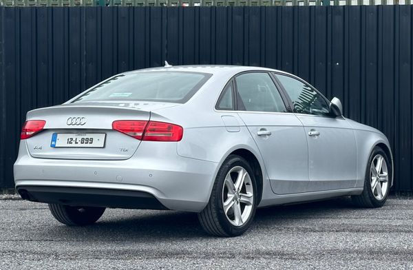 Audi A4 322837511