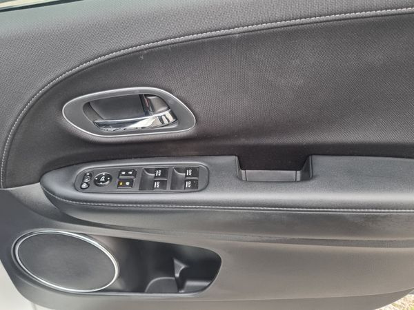 2018 HONDA VEZEL 1.5 HYBRID SPORTS AUTOMATIC 322851689