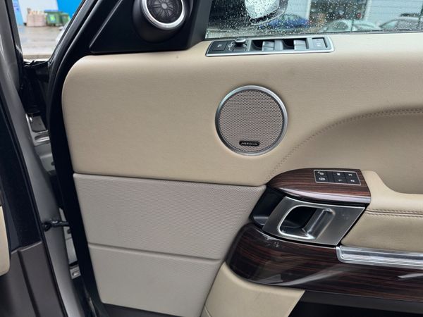 Land Rover Range Rover 2016 Vogue 323014219