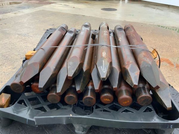 13 TON BREAKER / HAMMER CHISELS.....95mm....912 323238756