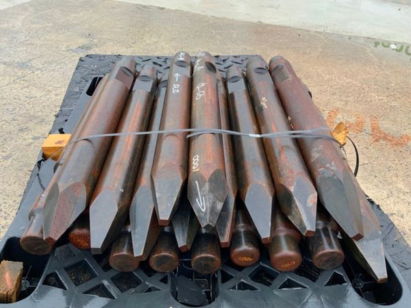 13 TON BREAKER / HAMMER CHISELS.....95mm....912 323238760