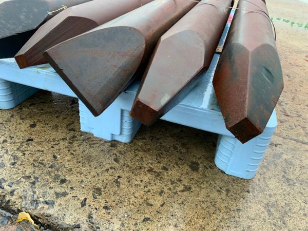 20 TON  BREAKER / HAMMER CHISELS....135mm...913 323239334