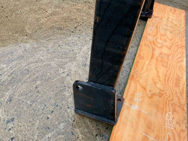 THWAITES DUMPER ROLL BAR......ROPS....5 - 9 ton. 323247582