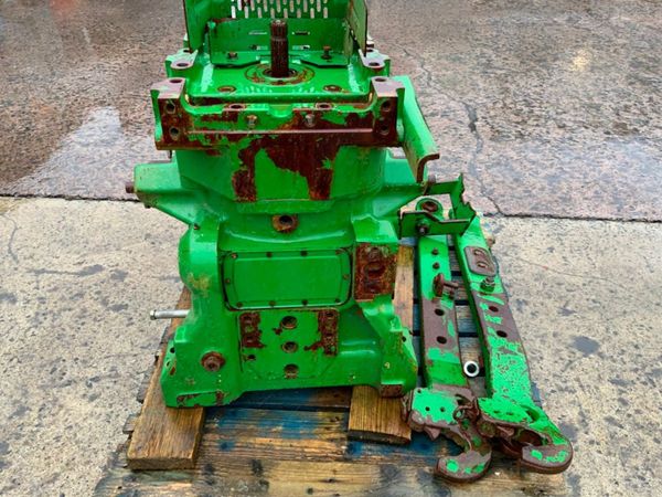JOHN DEERE 6920 BACK END PARTS / ARMS. 323242338