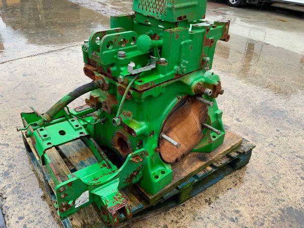 JOHN DEERE 6920 BACK END PARTS / ARMS. 323242341