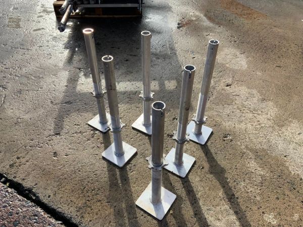 ALUMINIUM SCAFFOLDING JACK LEGS.......600w. 323356726